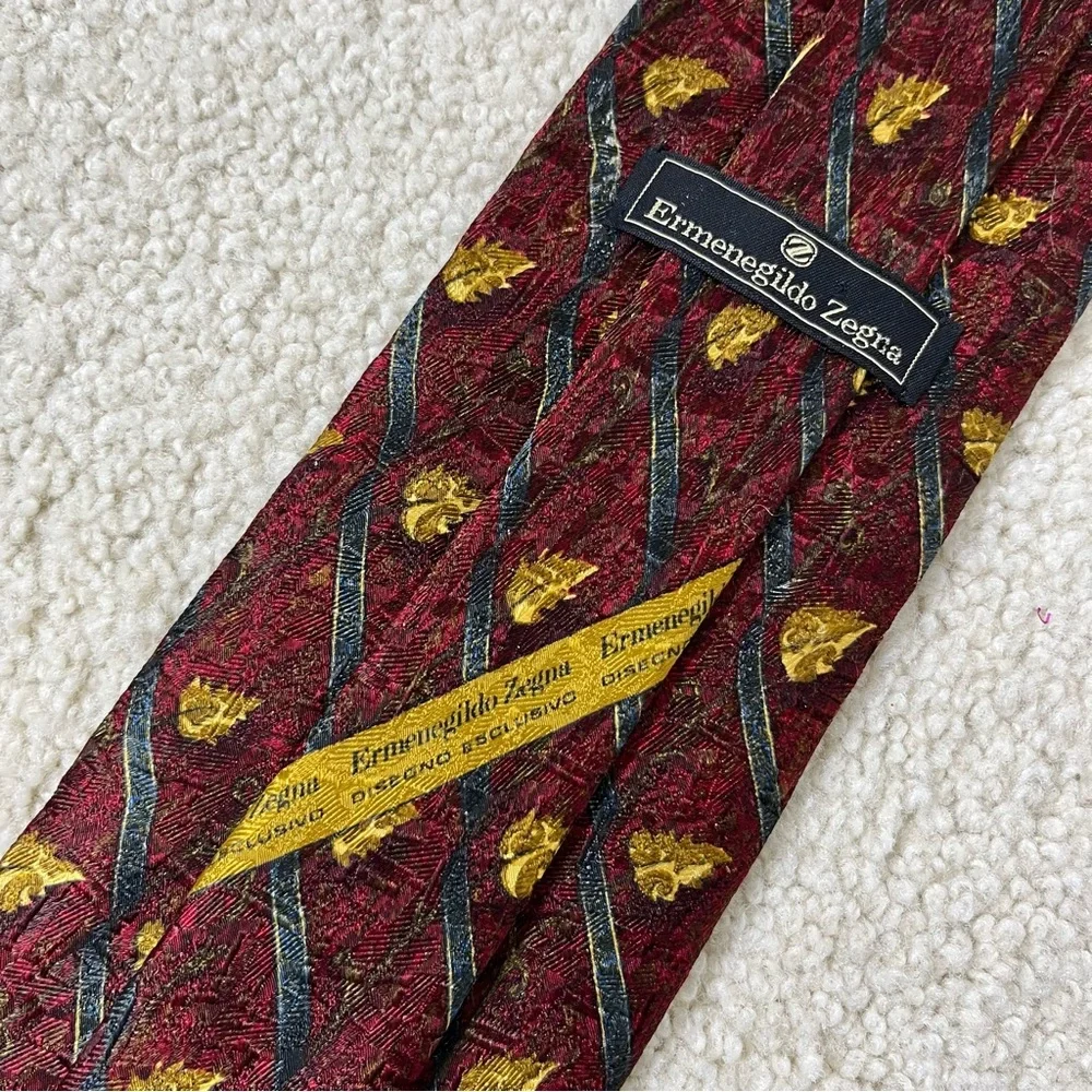 Ermenegildo‎ Zegna Mens Leaf Print Silk Tie Necktie Neck Burgundy Maroon Gold